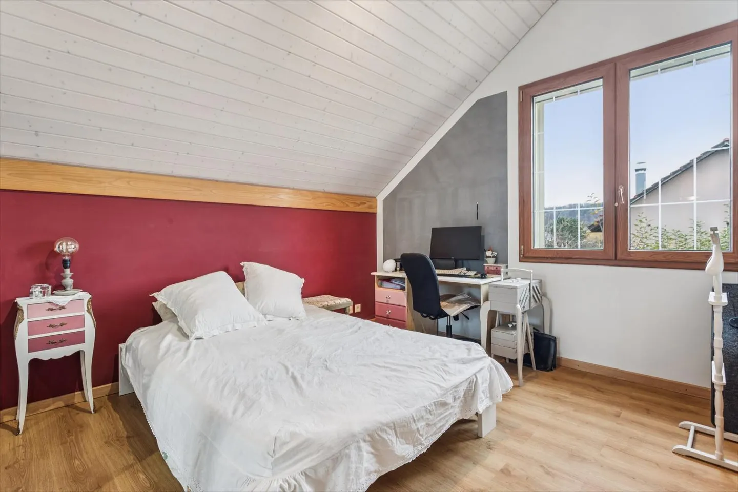 Wunderschöne Familienvilla mit Pool - Foto 7 von 13