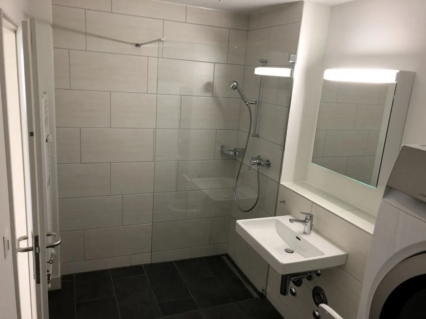 Bellissimo appartamento in città vicino a Letzigrund - Foto 3 di 4