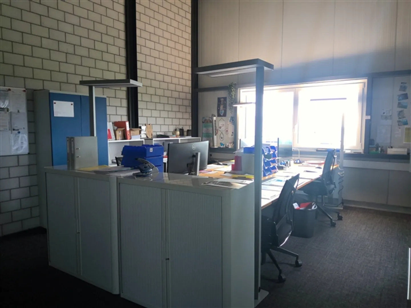 Spazio commerciale e amministrativo di circa 530 m², distribuito su 3 livelli - Foto 5 di 9