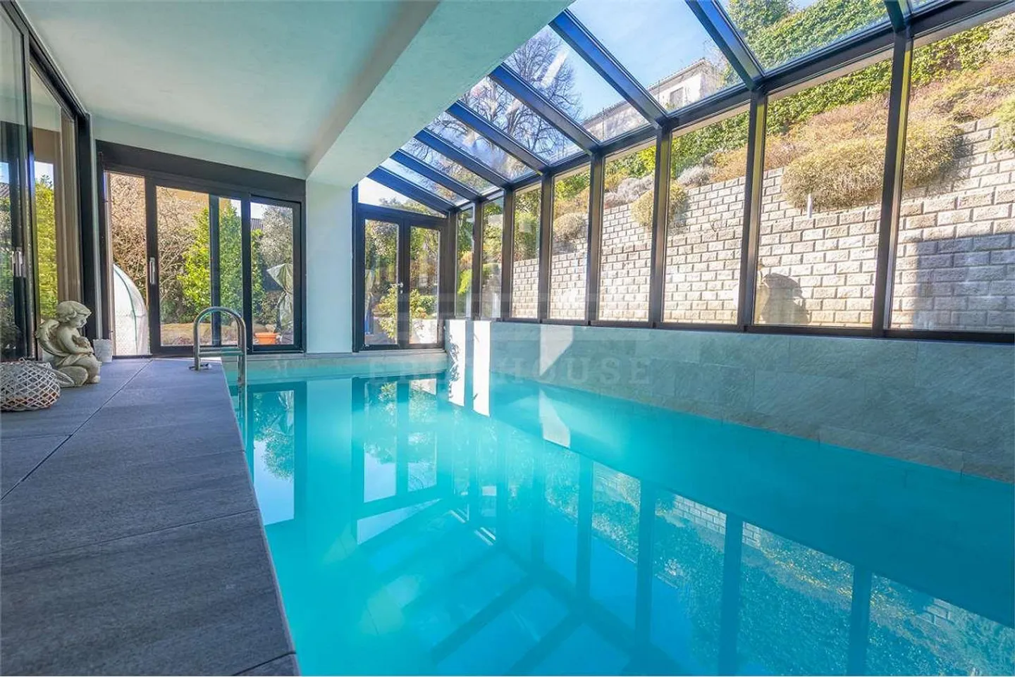 Exklusives Landhaus mit Pool - Foto 2 von 13