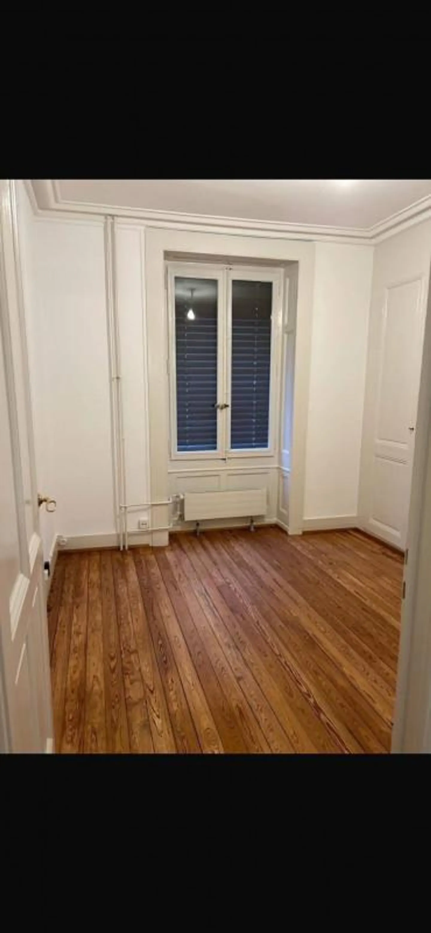 4-room apartment on the 2nd floor located in Geneva 1205 - Photo 2 of 4