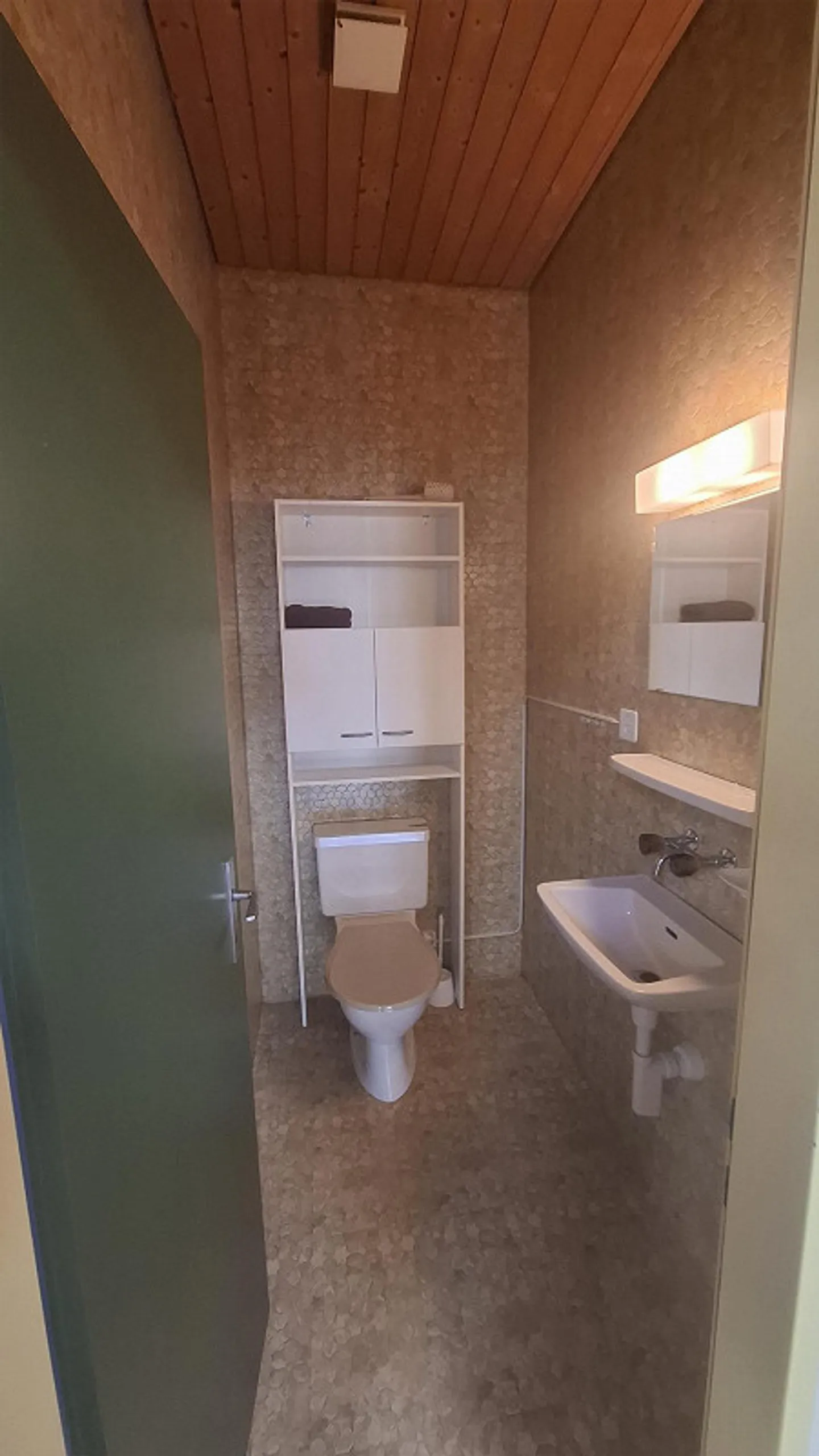 Versatile commercial space for rent in Stans - Photo 12 of 14