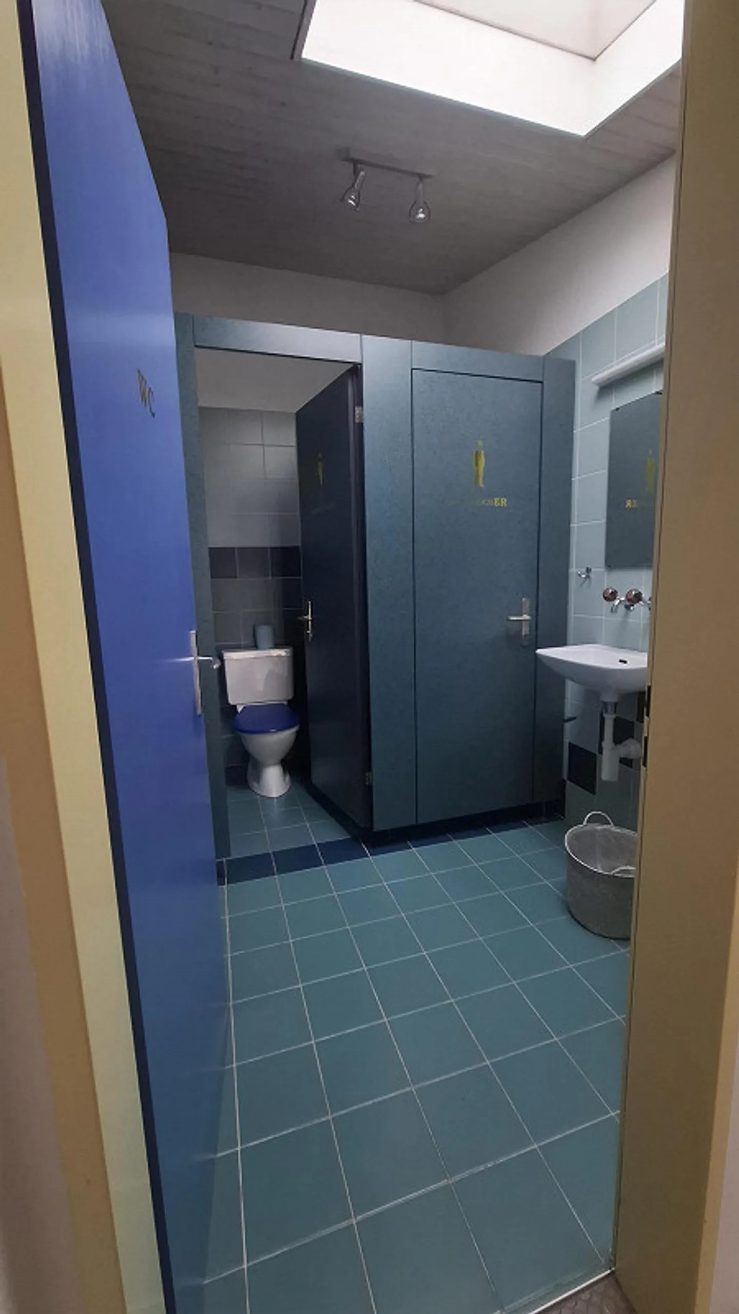 Versatile commercial space for rent in Stans - Photo 13 of 14