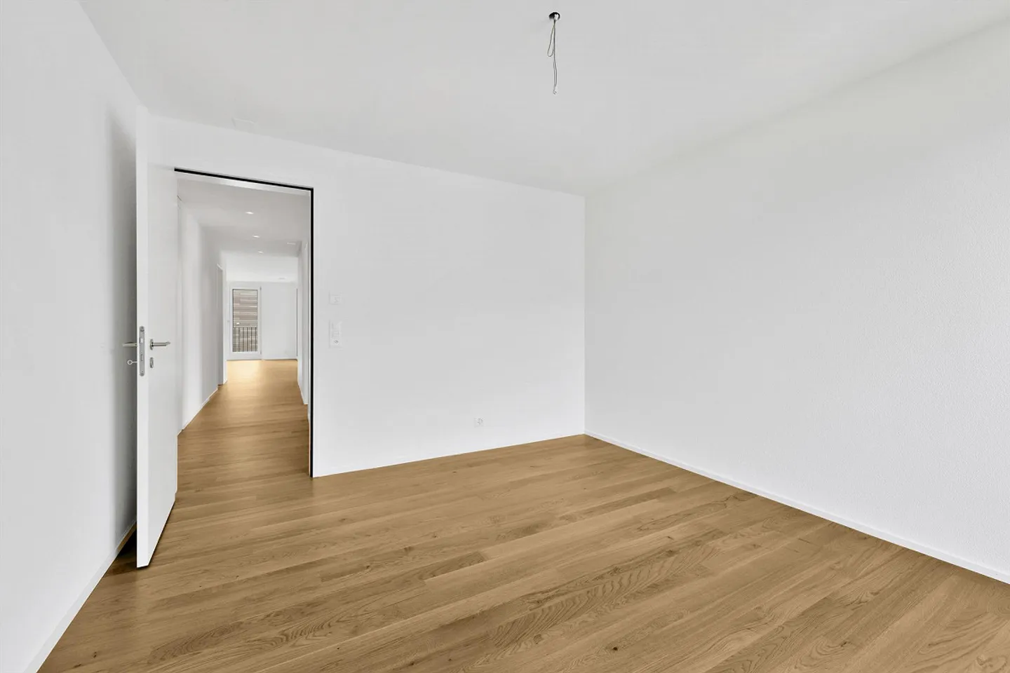 Your living experience in a comfortable location - Photo 10 of 13