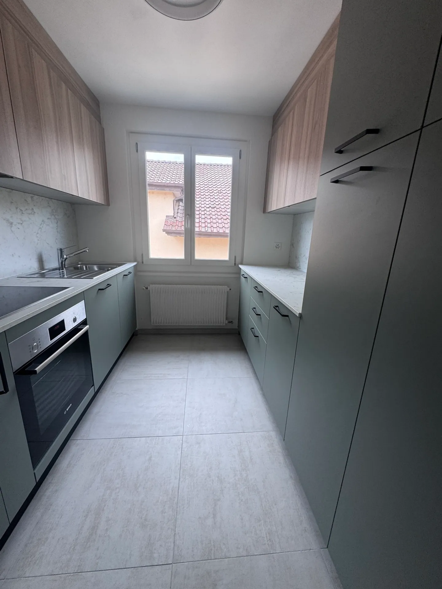Payerne, in affitto, appartamento di 4.5 locali, ristrutturato con balcone - Foto 3 di 12