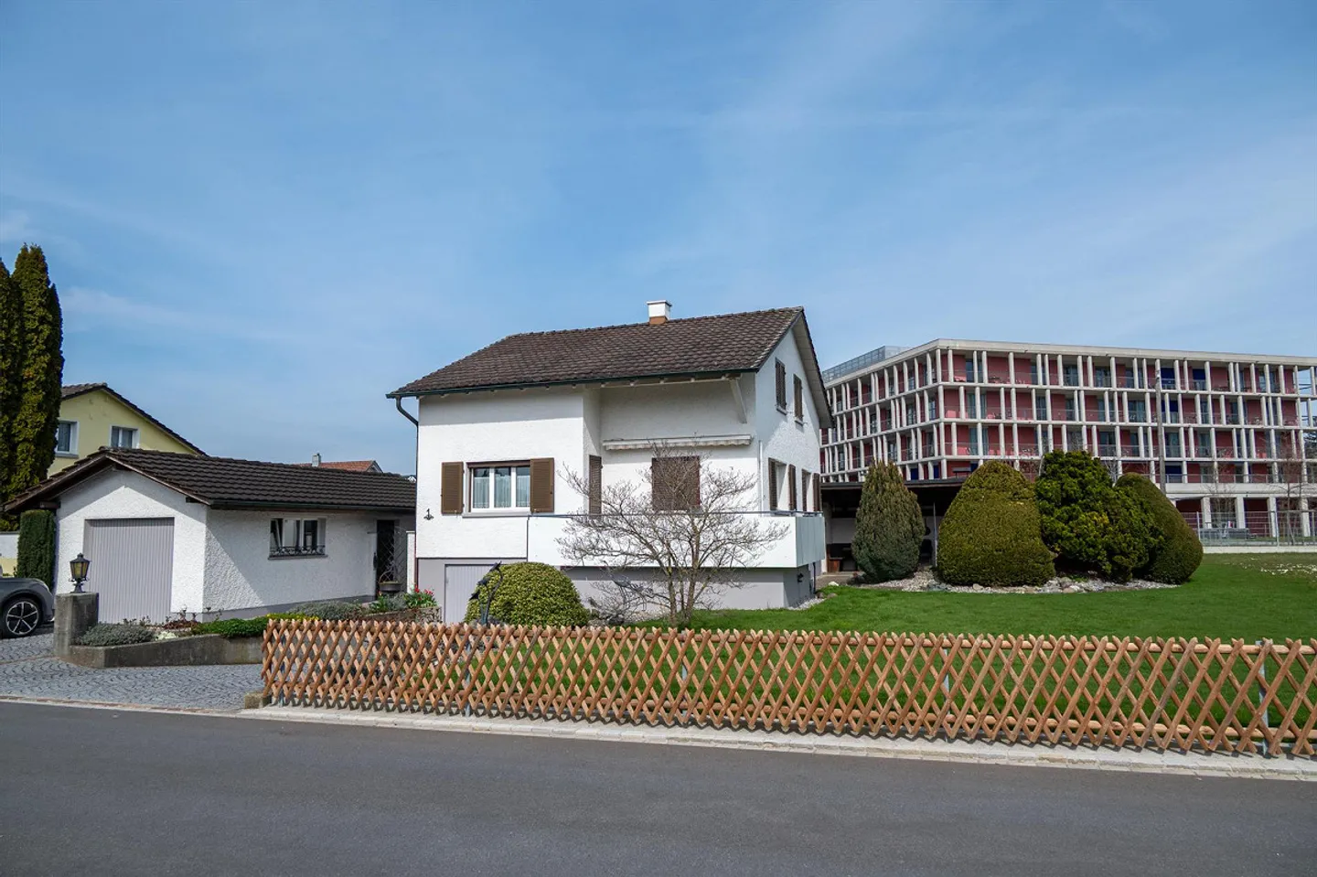 5.5-Room Single-Family House with Dream Garden - Photo 1 of 22