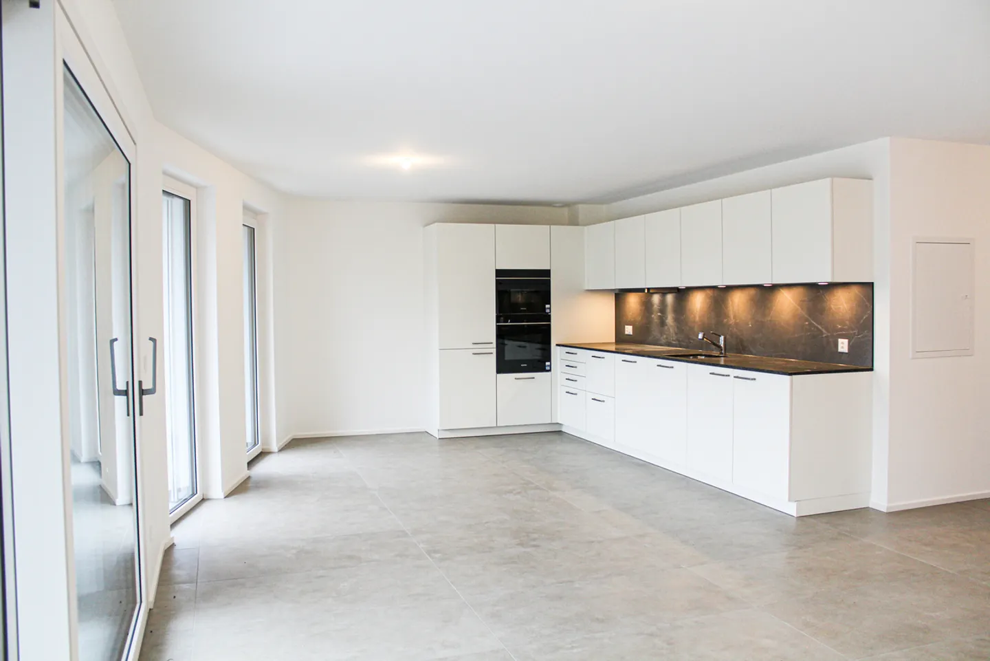Miete in Rossemaison – Wohnung 4,5 Stück. Minergie-P mit Terrasse - Foto 1 von 18
