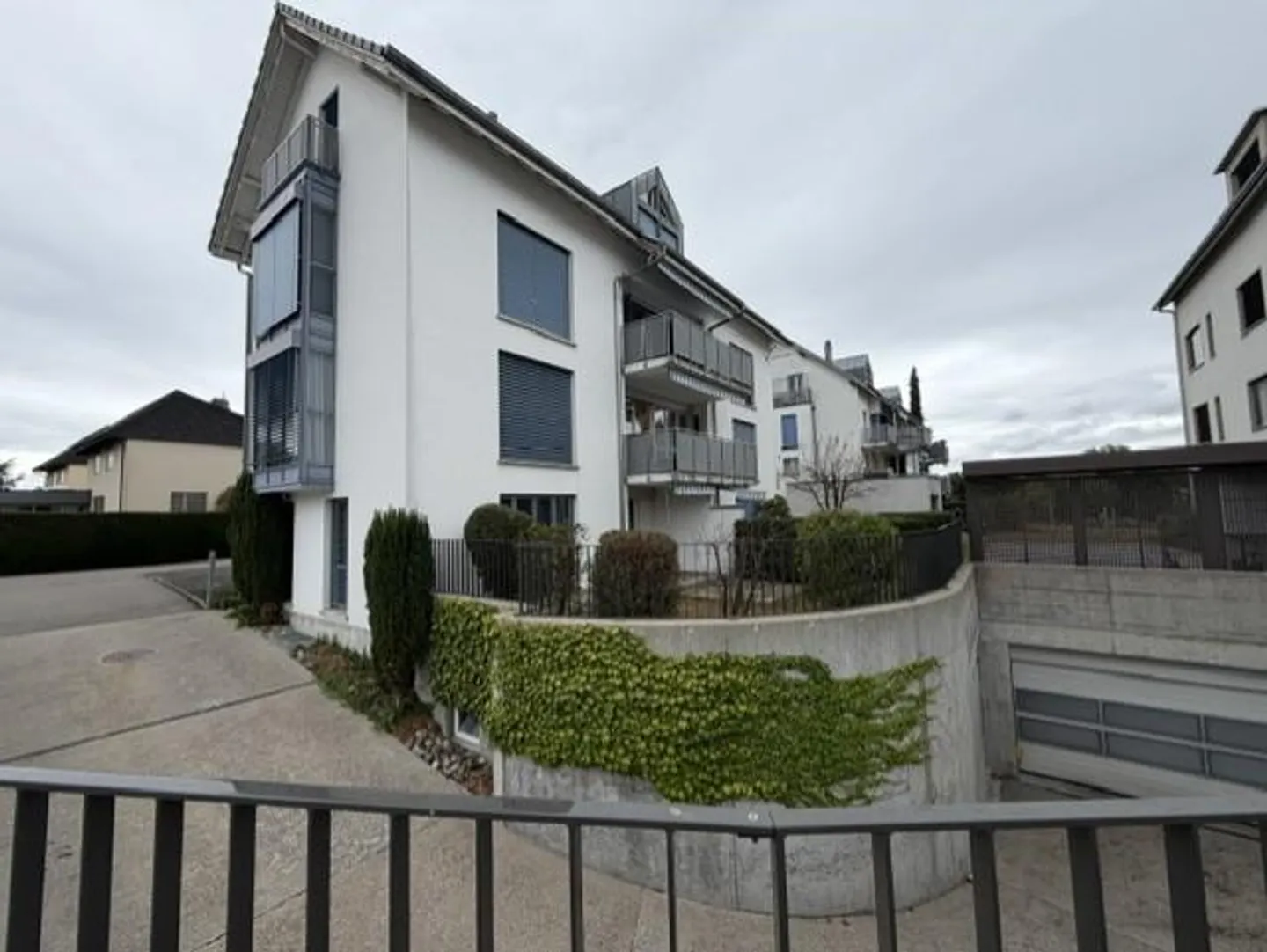 Belle appartement de jardin 2.5 pièces à louer - Photo 1 sur 12