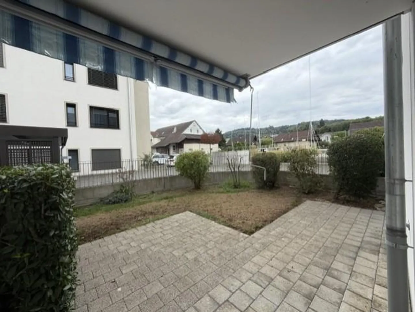 Belle appartement de jardin 2.5 pièces à louer - Photo 10 sur 12