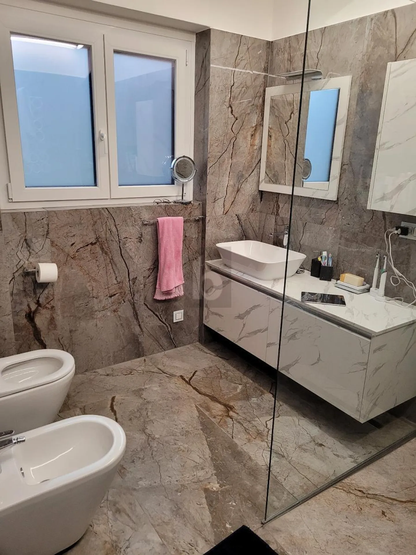 Appartamento ristrutturato e confortevole - Foto 4 di 6