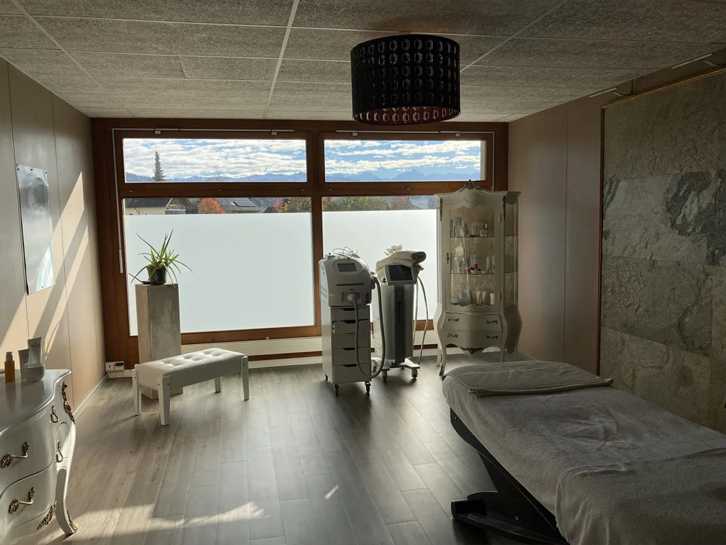 Residential/Commercial/Office Space - Photo 2 of 4