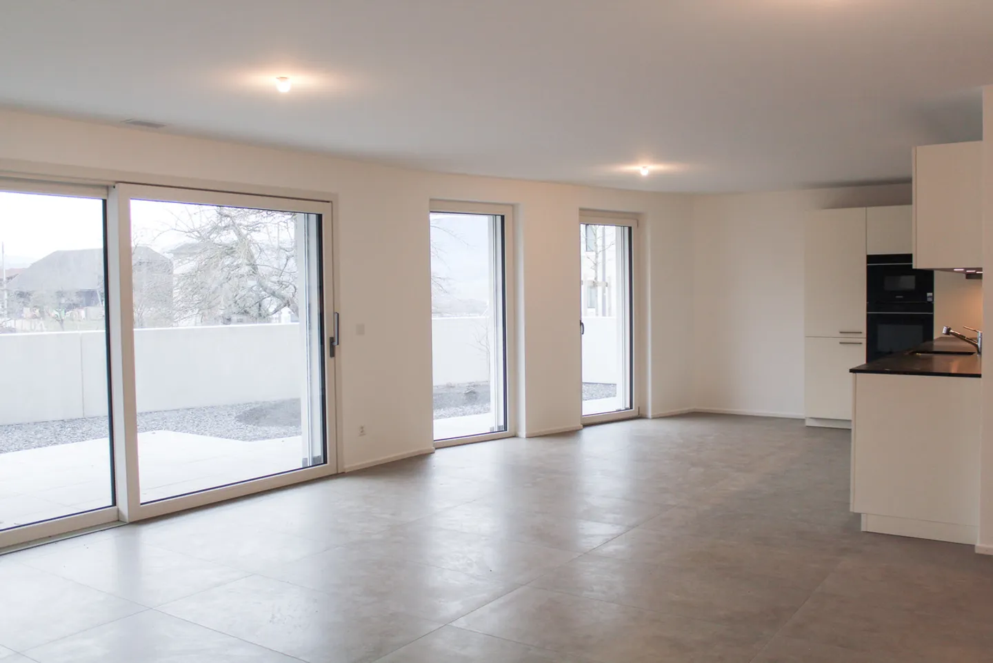 Miete in Rossemaison – Wohnung 4,5 Stück. Minergie-P mit Terrasse - Foto 2 von 18