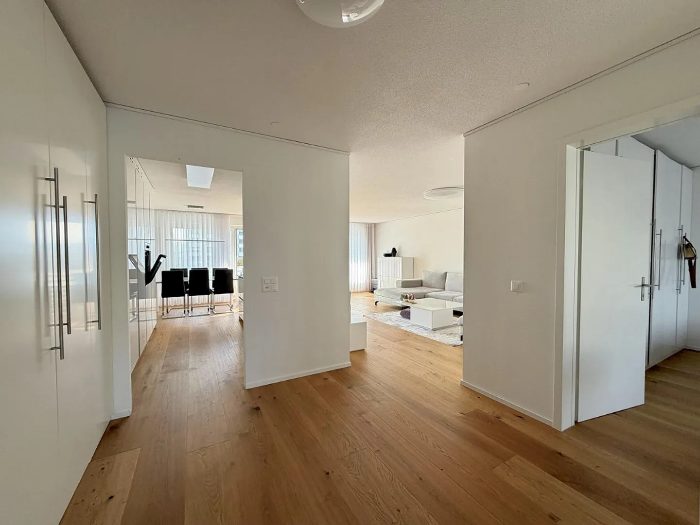 Moderne 4.5-Zimmerwohnung mit Balkon in Luzern-Reussbühl - Foto 2 von 18