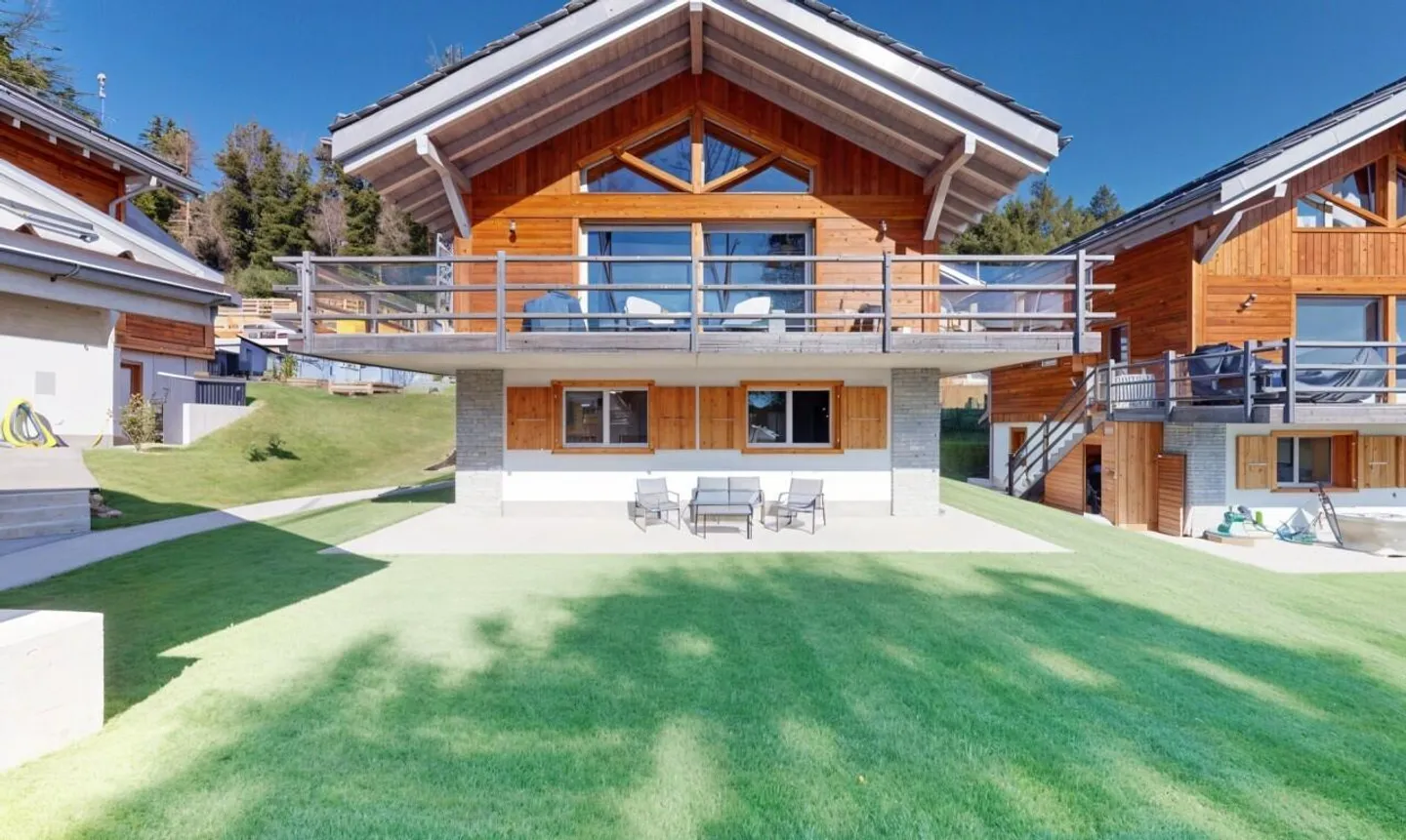 Charmant chalet familial lumineux entouré de verdure - Photo 3 sur 11