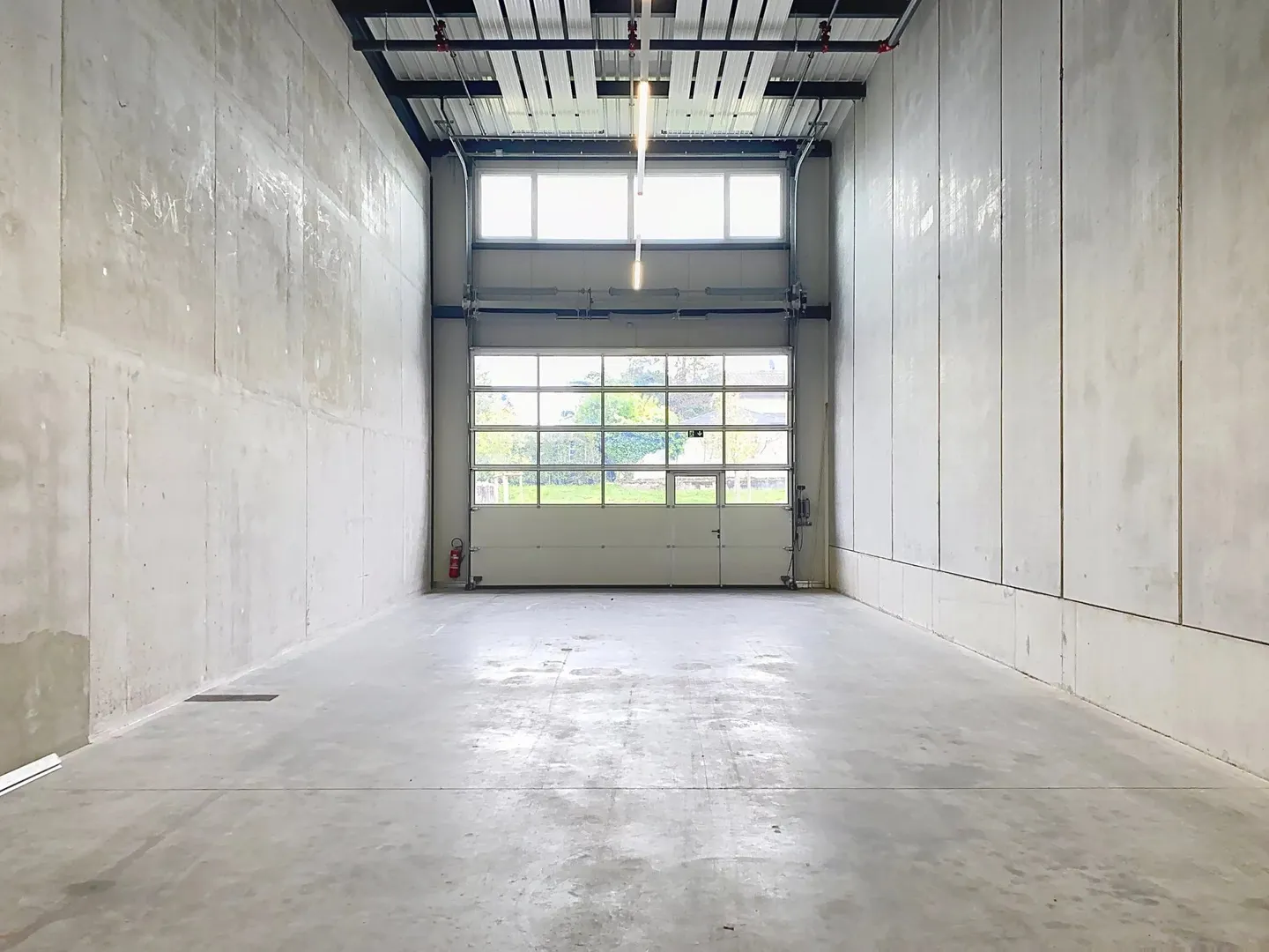 New industrial surfaces for sale - Photo 7 of 9