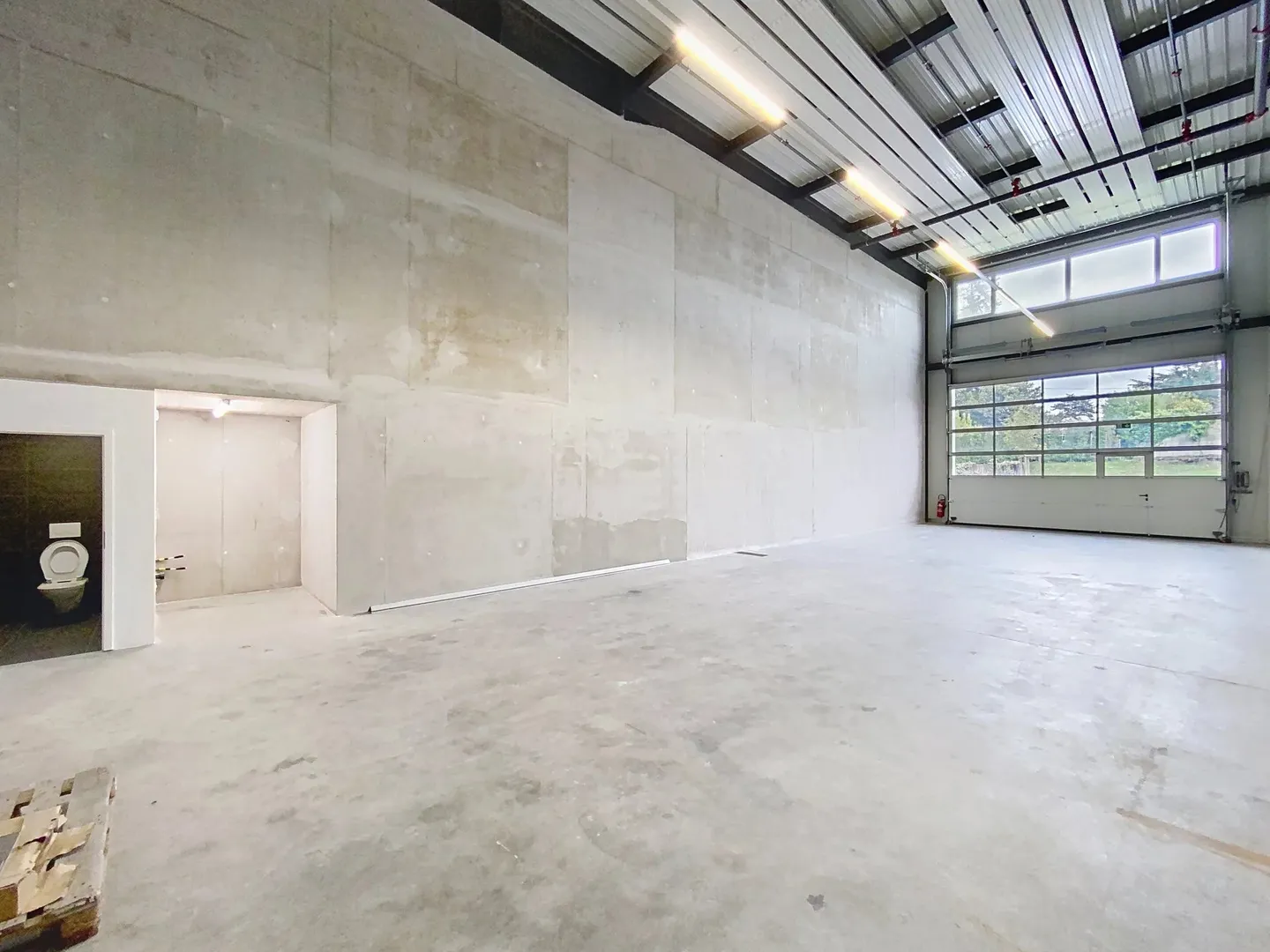 New industrial surfaces for sale - Photo 5 of 9