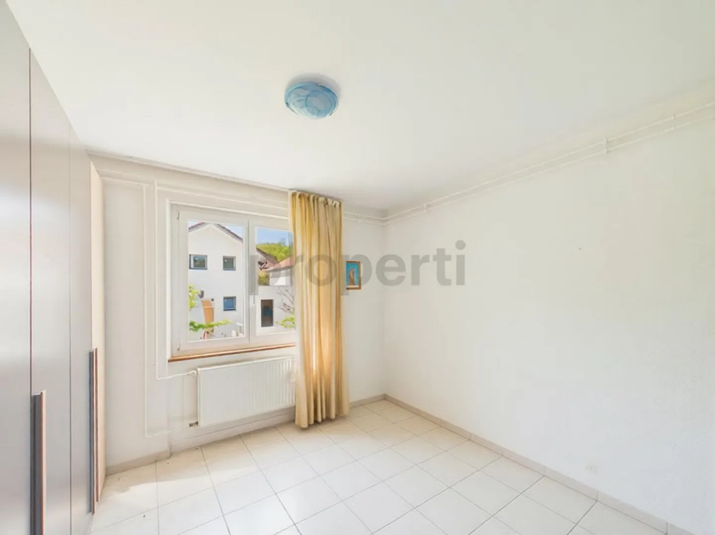 Spaziosa casa indipendente di 6,5 stanze con cantina e parcheggi, Bas... - Foto 6 di 14