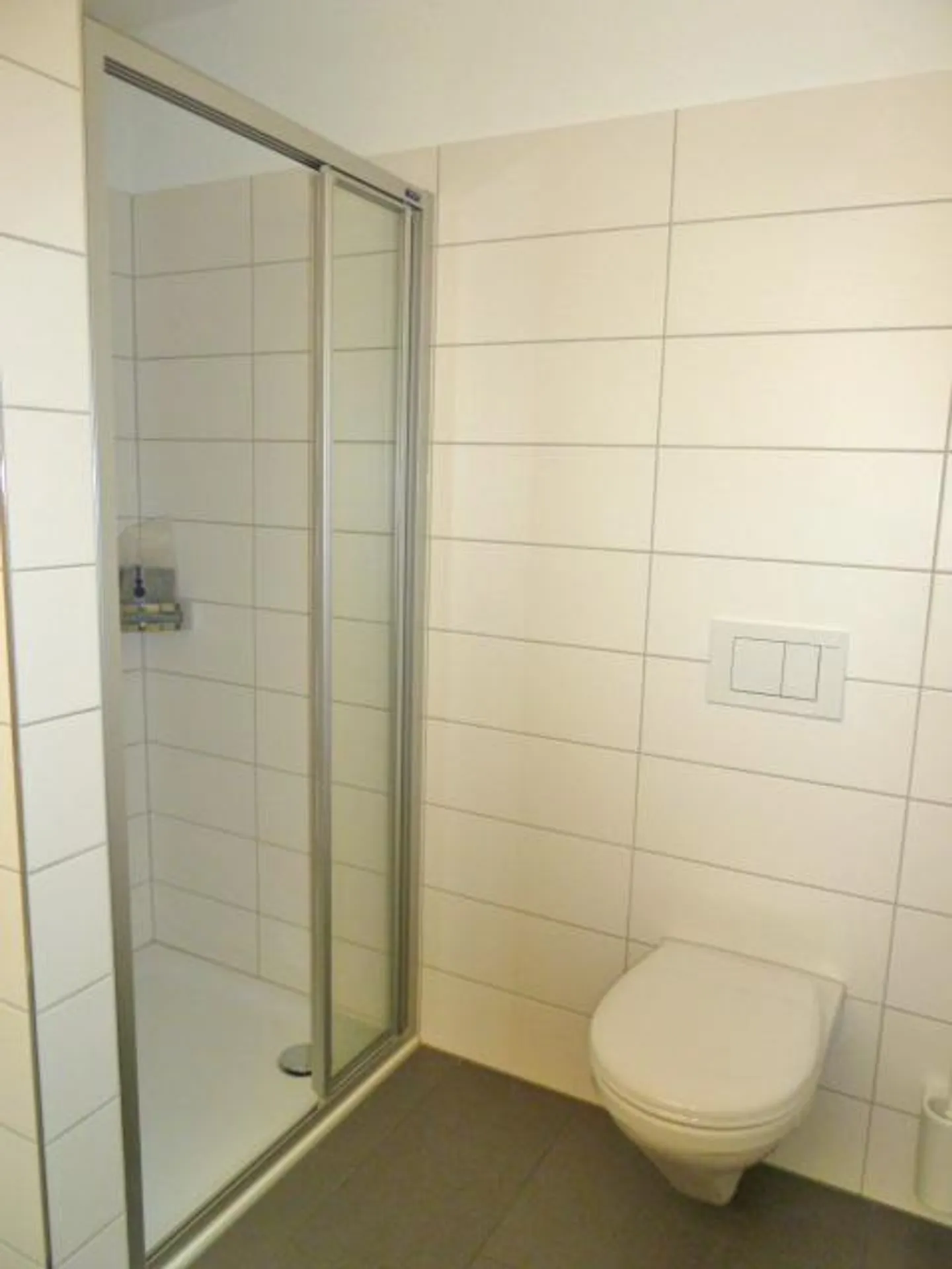Moderne 4.5 Zimmer-Wohnung - Foto 6 von 12