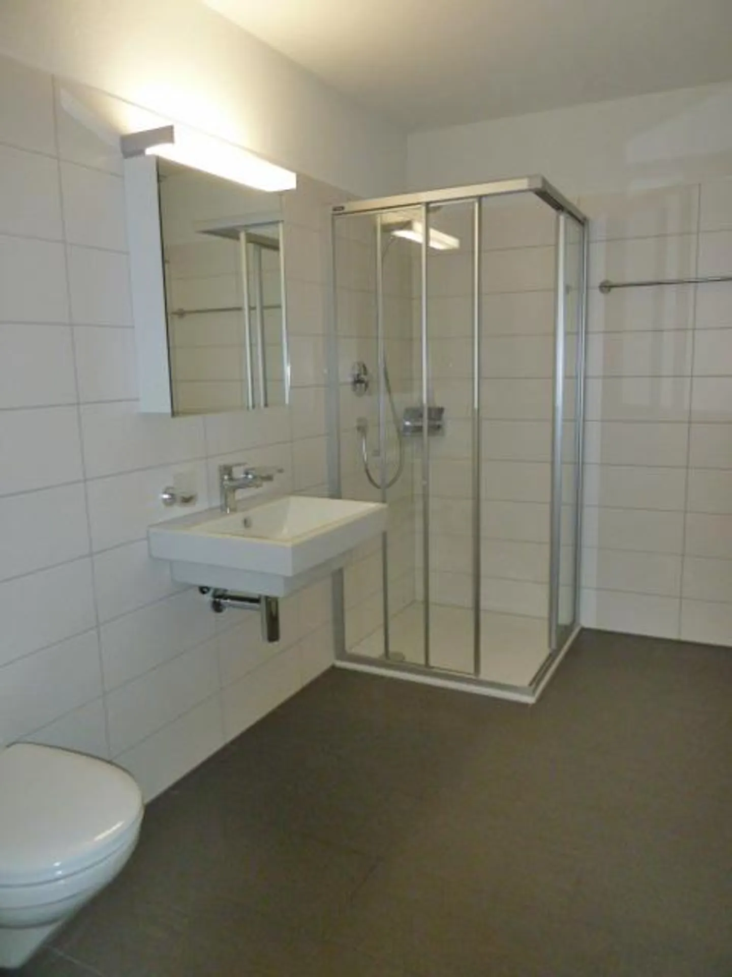 Moderne 4.5 Zimmer-Wohnung - Foto 7 von 12