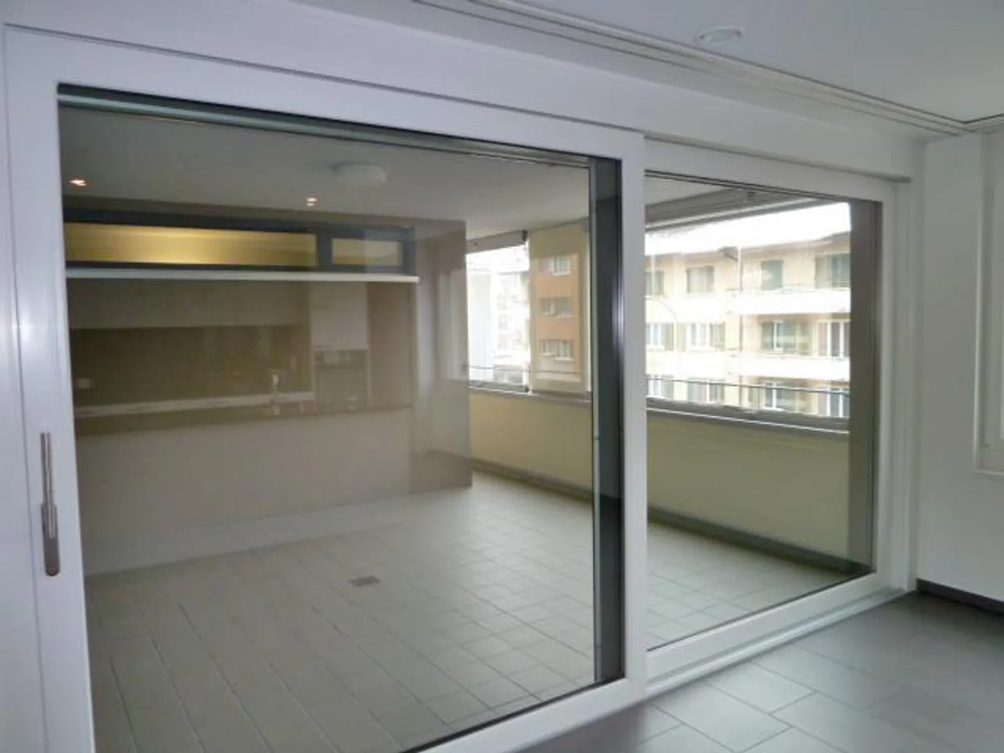 Moderne 4.5 Zimmer-Wohnung - Foto 10 von 12