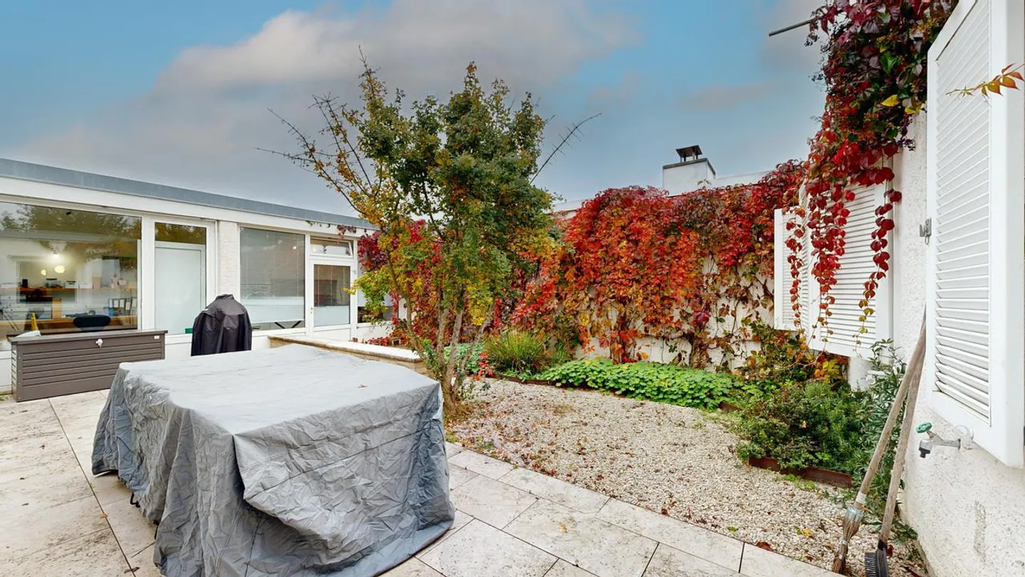 Magnifique maison atrium de 5,5 pièces avec garage et place de stationnement - Photo 13 sur 15