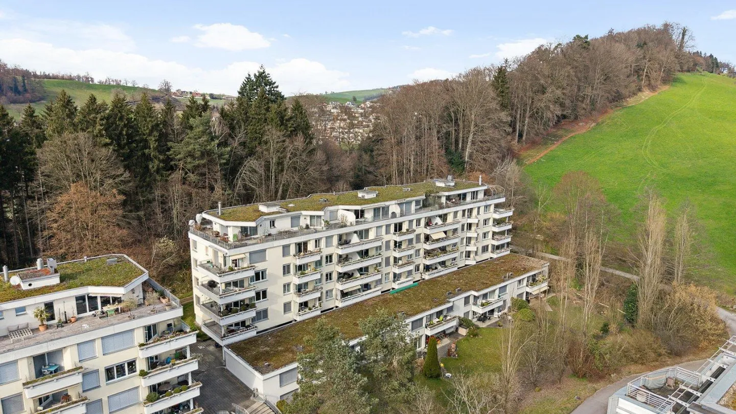 AgentSelly - Living in an exclusive location with a view - Photo 10 of 13