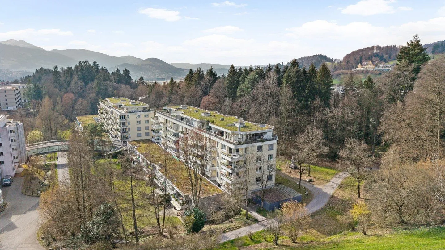 AgentSelly - Living in an exclusive location with a view - Photo 11 of 13