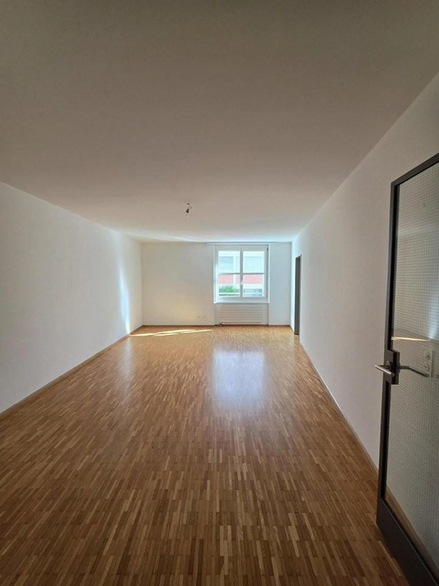 Charming apartment in a central location in Basel - Photo 4 of 8
