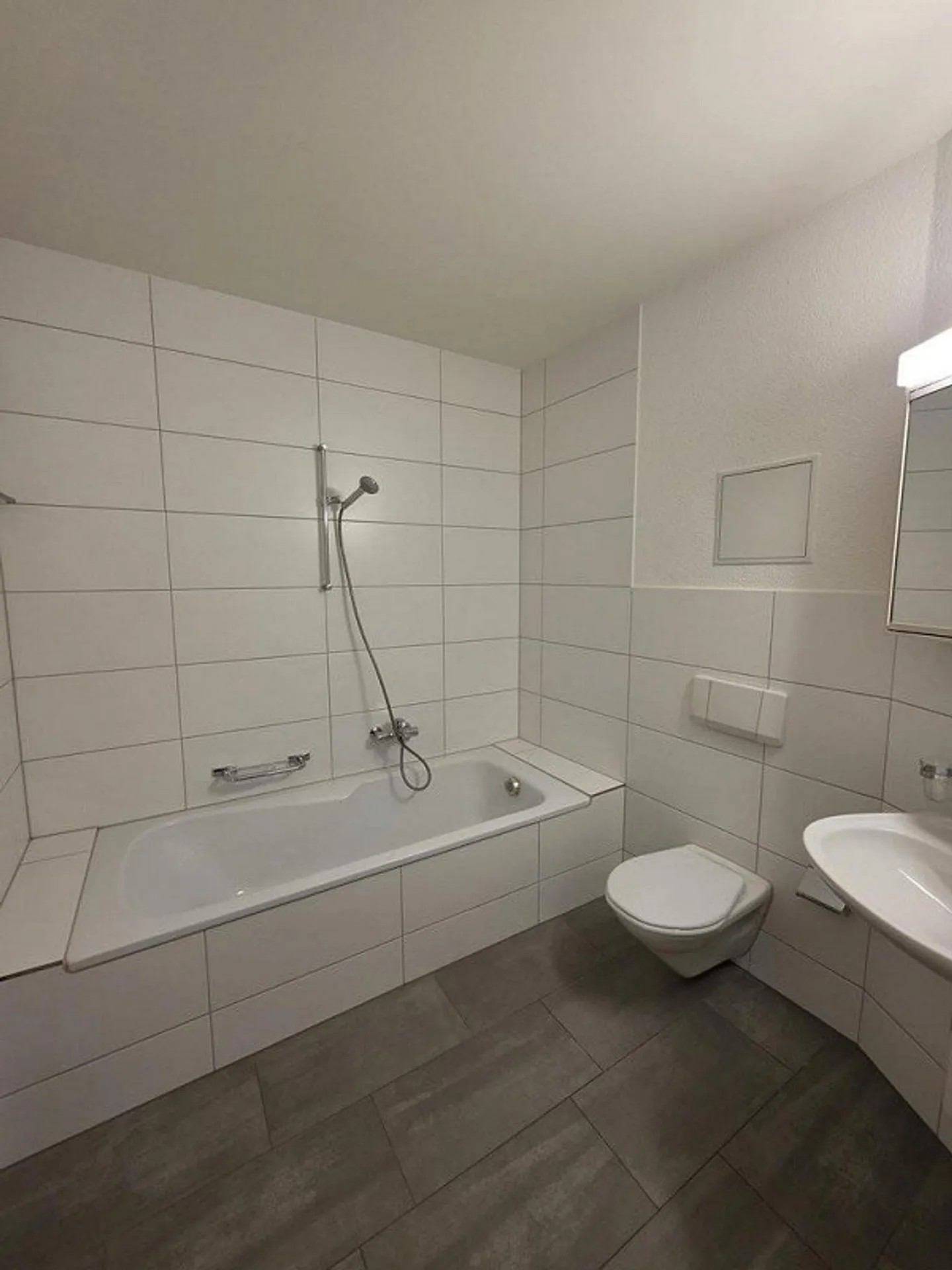 Charming apartment in a central location in Basel - Photo 5 of 8