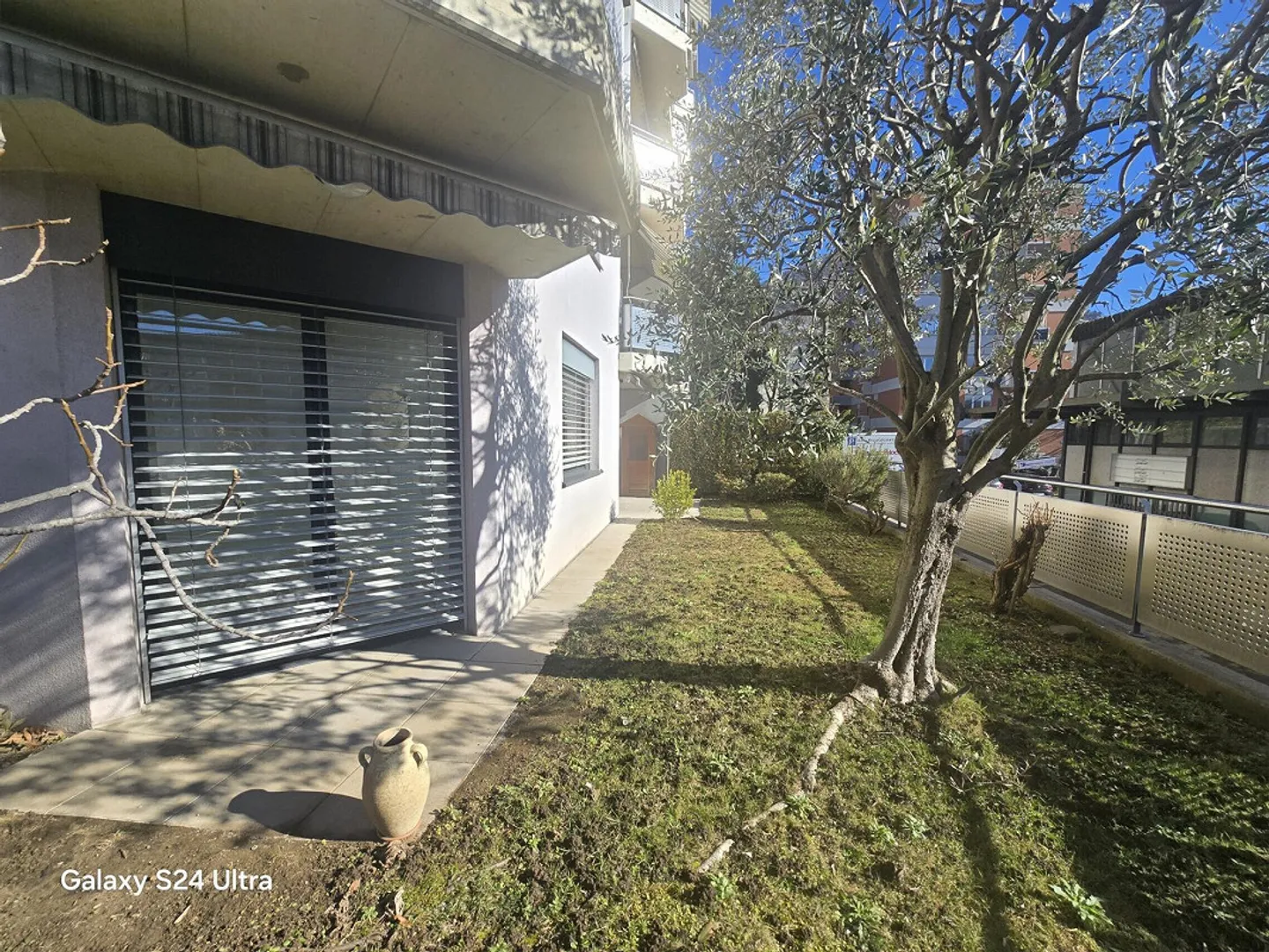 APPARTEMENT LUMINEUX DE 3,5 PIÈCES AVEC JARDIN À VIGANELLO - Photo 5 sur 9