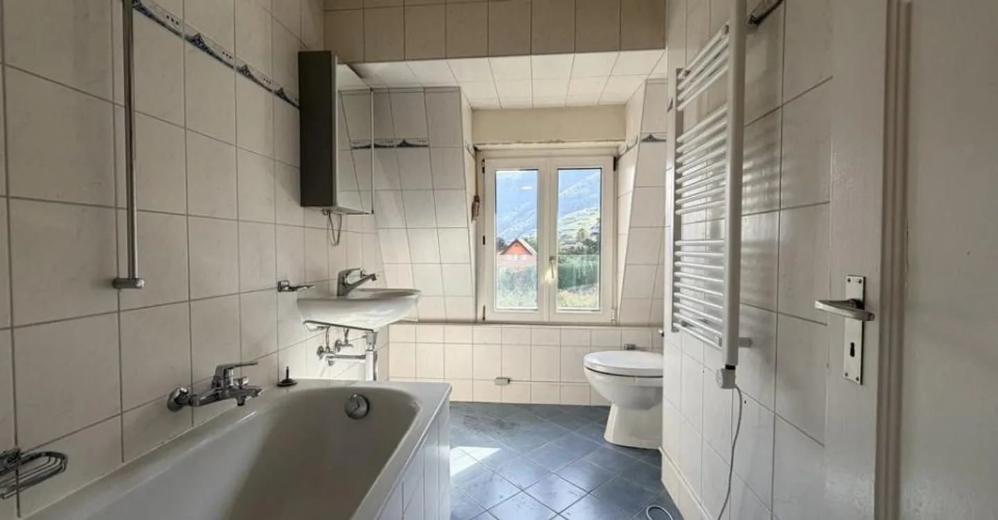 Zu vermieten 4,5-Zimmer-Wohnung im 4. Stock - Foto 5 von 5