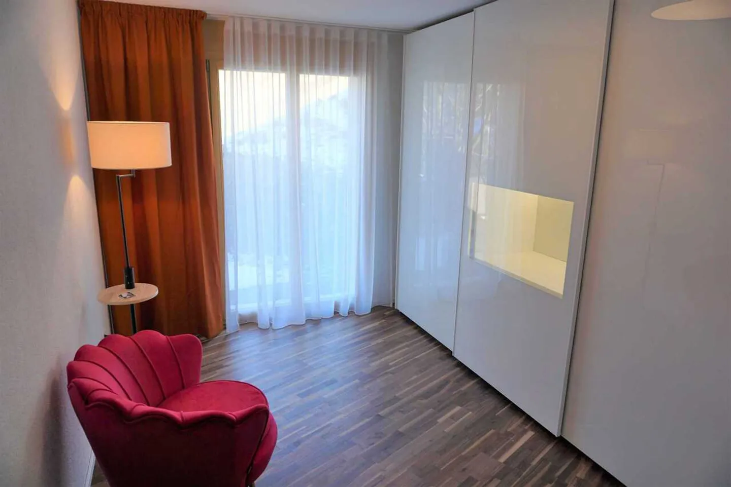 4.5-Room Apartment with Panoramic View in Kiental - Photo 8 of 13