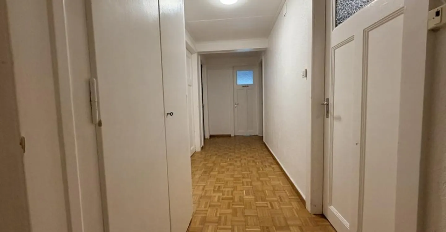 Zu vermieten 4,5-Zimmer-Wohnung im 4. Stock - Foto 1 von 5