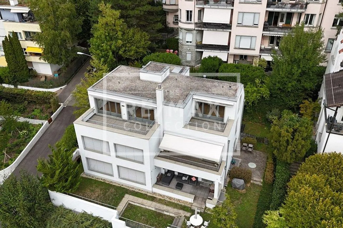 Appartamento attico di 2,5 stanze e studio aggiuntivo sul Zurichberg - Foto 8 di 13