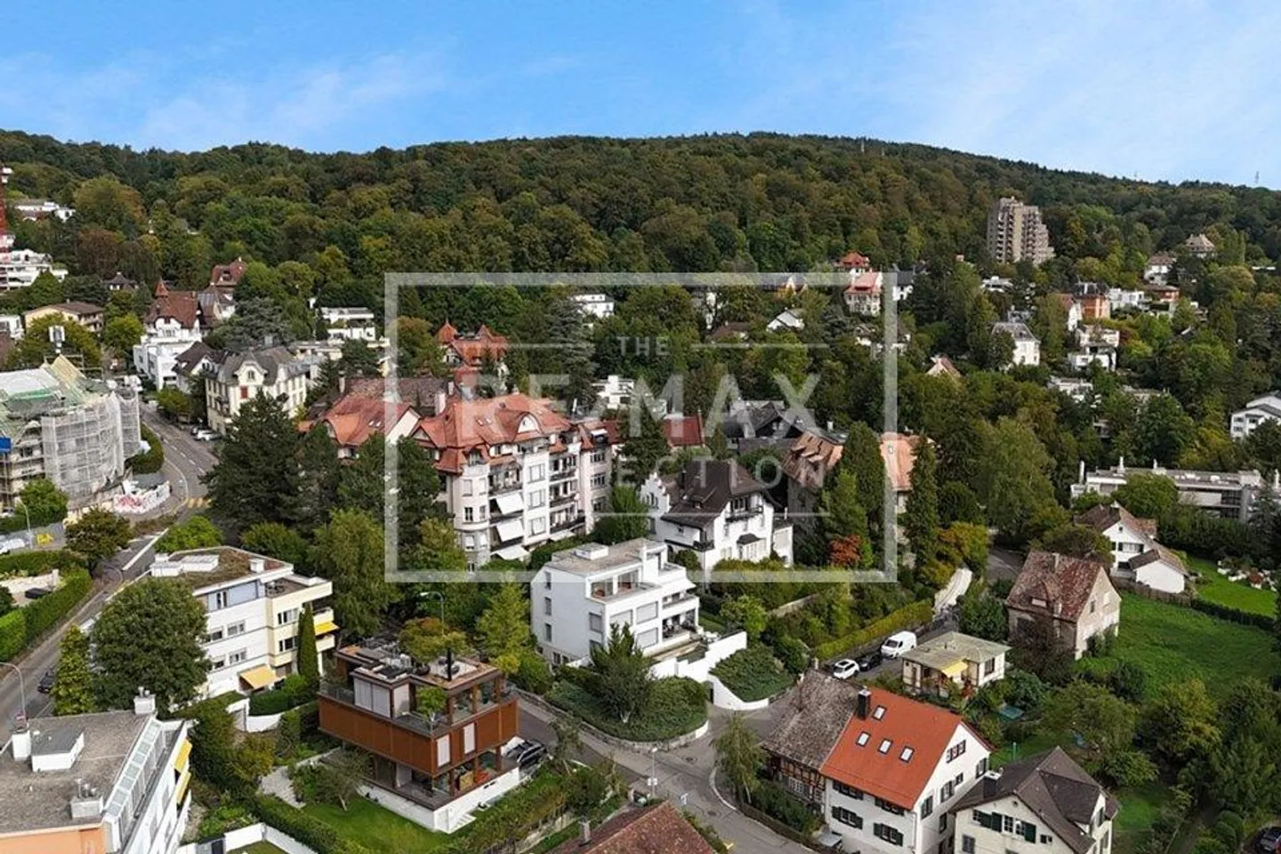 Appartamento attico di 2,5 stanze e studio aggiuntivo sul Zurichberg - Foto 9 di 13