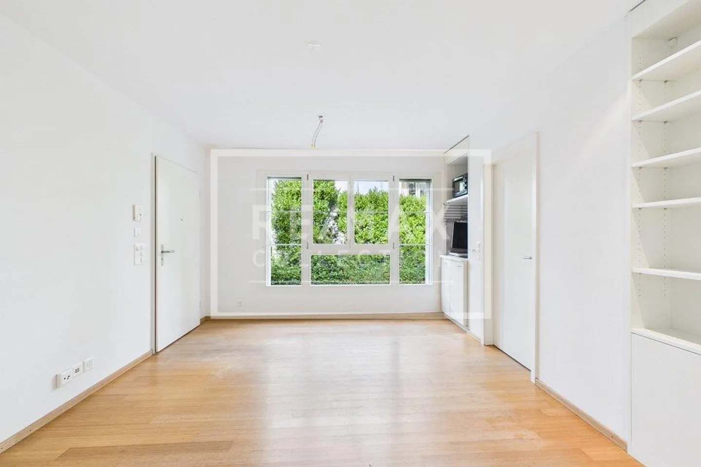 Appartamento attico di 2,5 stanze e studio aggiuntivo sul Zurichberg - Foto 11 di 13