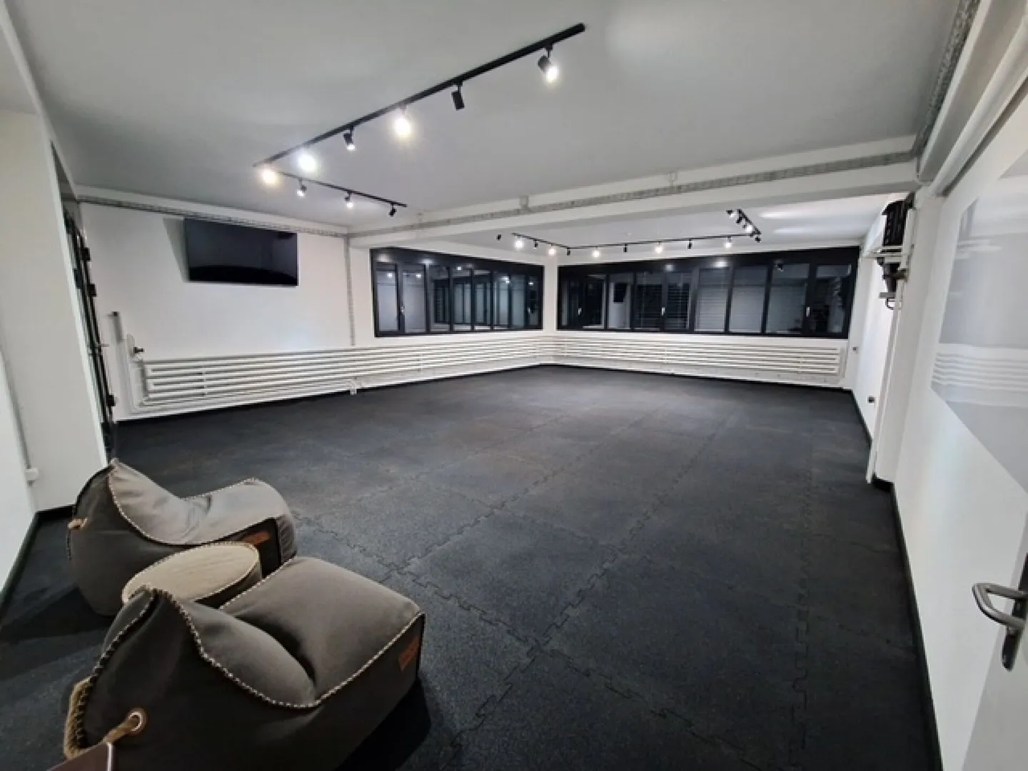 Studio/Ufficio/Spazio Commerciale in una Posizione Centrale - Foto 1 di 9