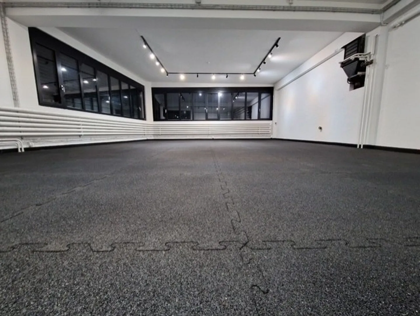 Studio/Ufficio/Spazio Commerciale in una Posizione Centrale - Foto 4 di 9
