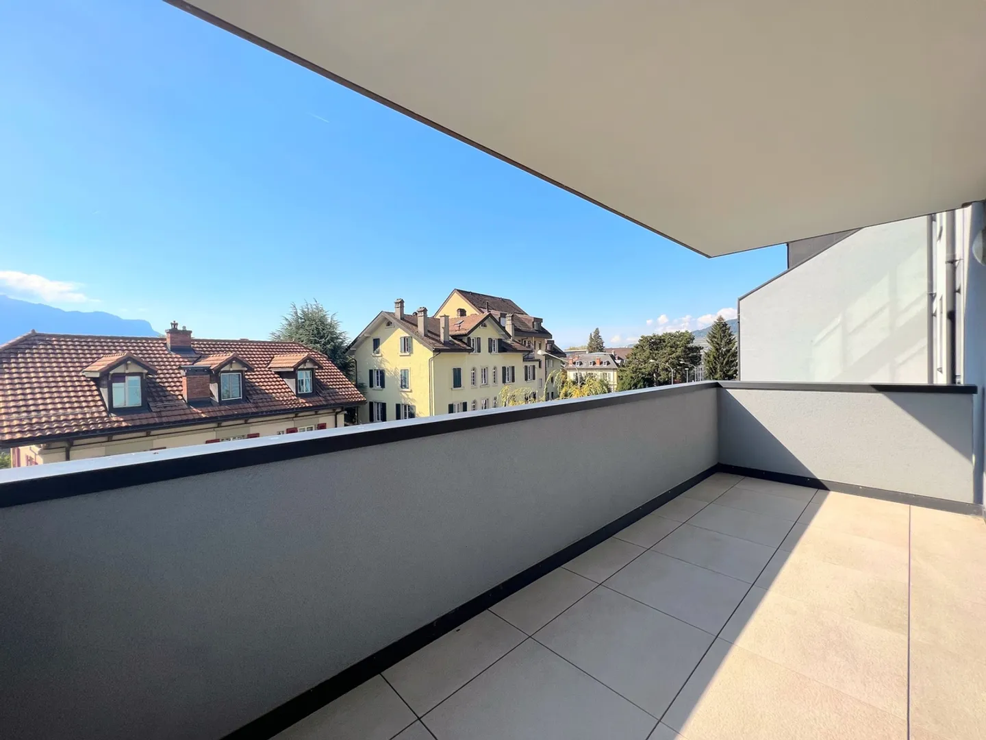 Appartamento moderno con 3 stanze e balcone - Foto 1 di 11