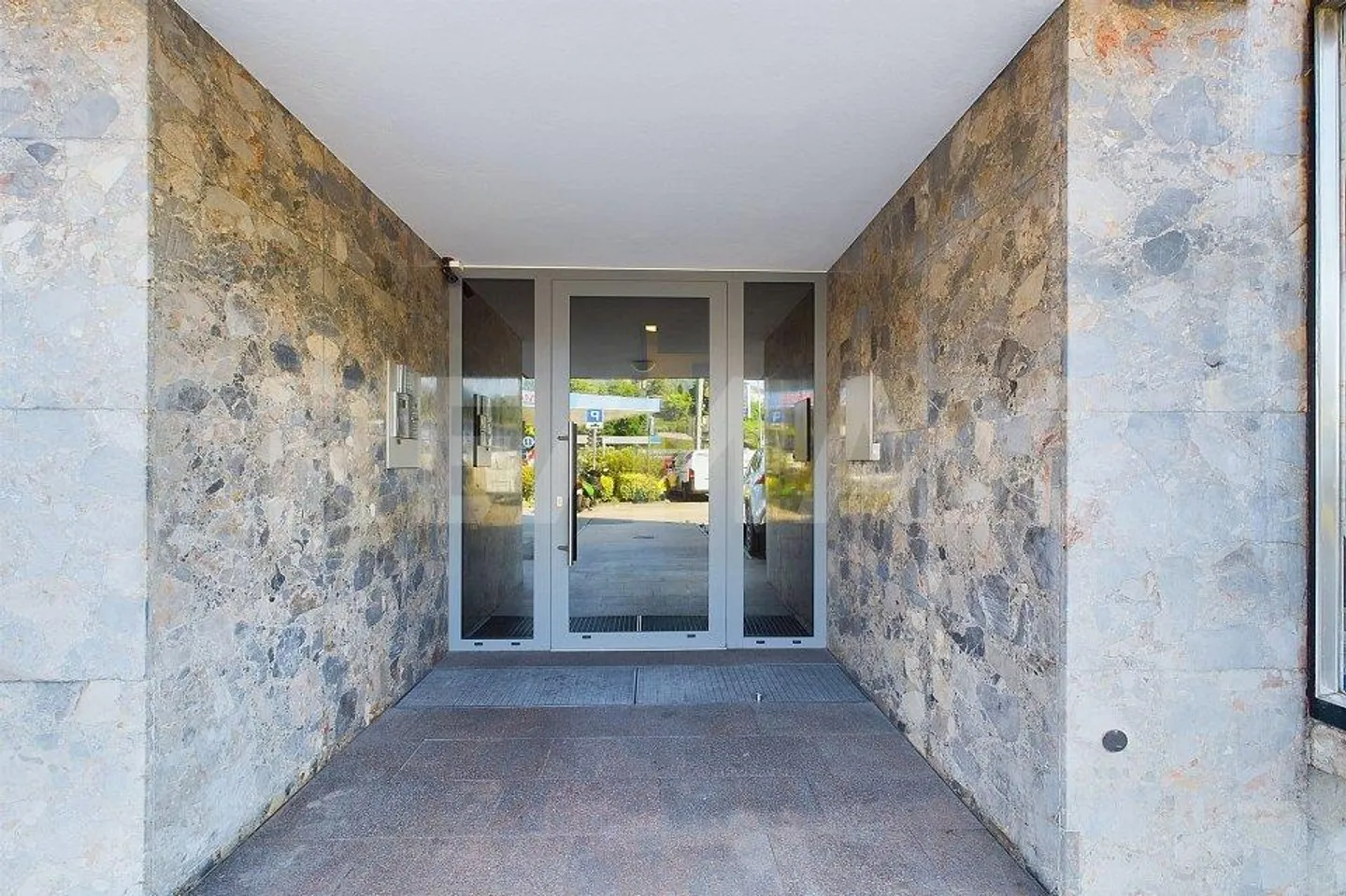 Apartment for sale - Photo 3 of 13