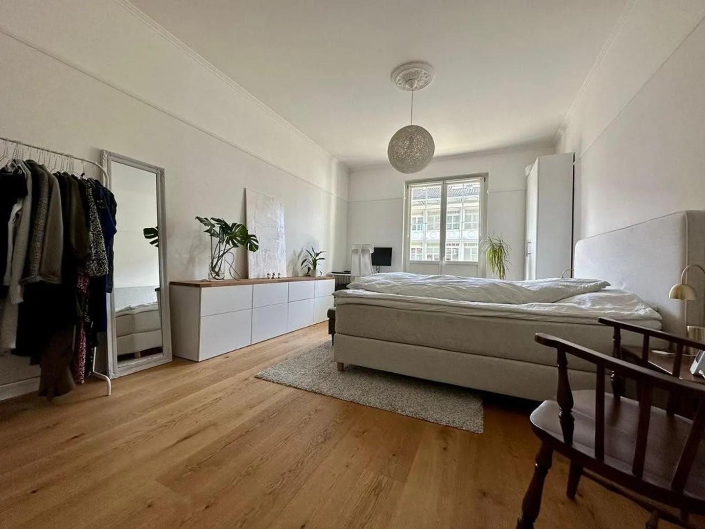 Dream old building apartment - Photo 7 of 11