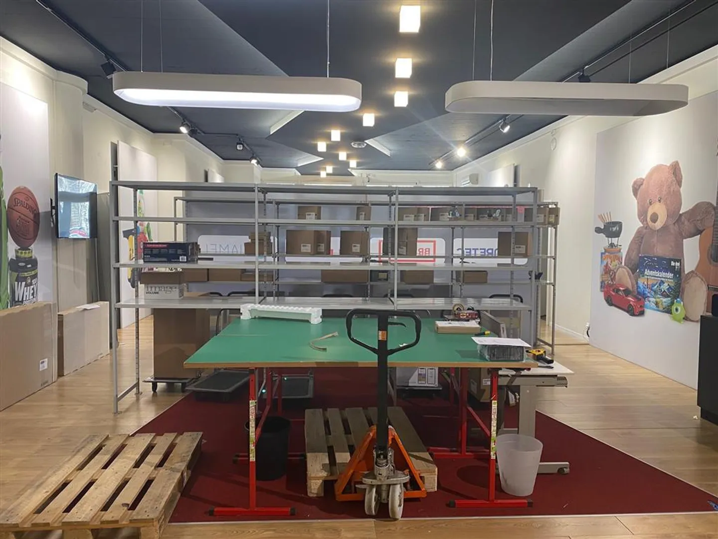 Offices, 212 - Photo 9 of 11