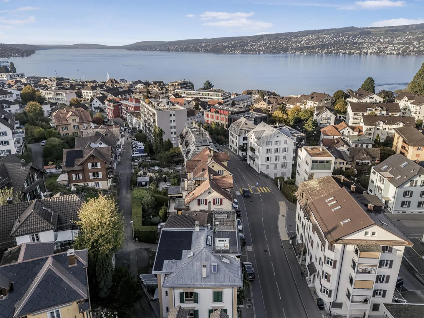 Ein Bijou in der «Zugerrose» – Dachwohnung mit Seeblick & Charakter - Foto 15 von 15