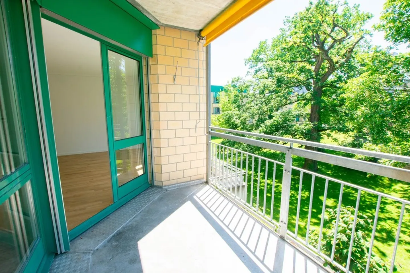 Living centrally yet in the green! - Photo 9 of 9