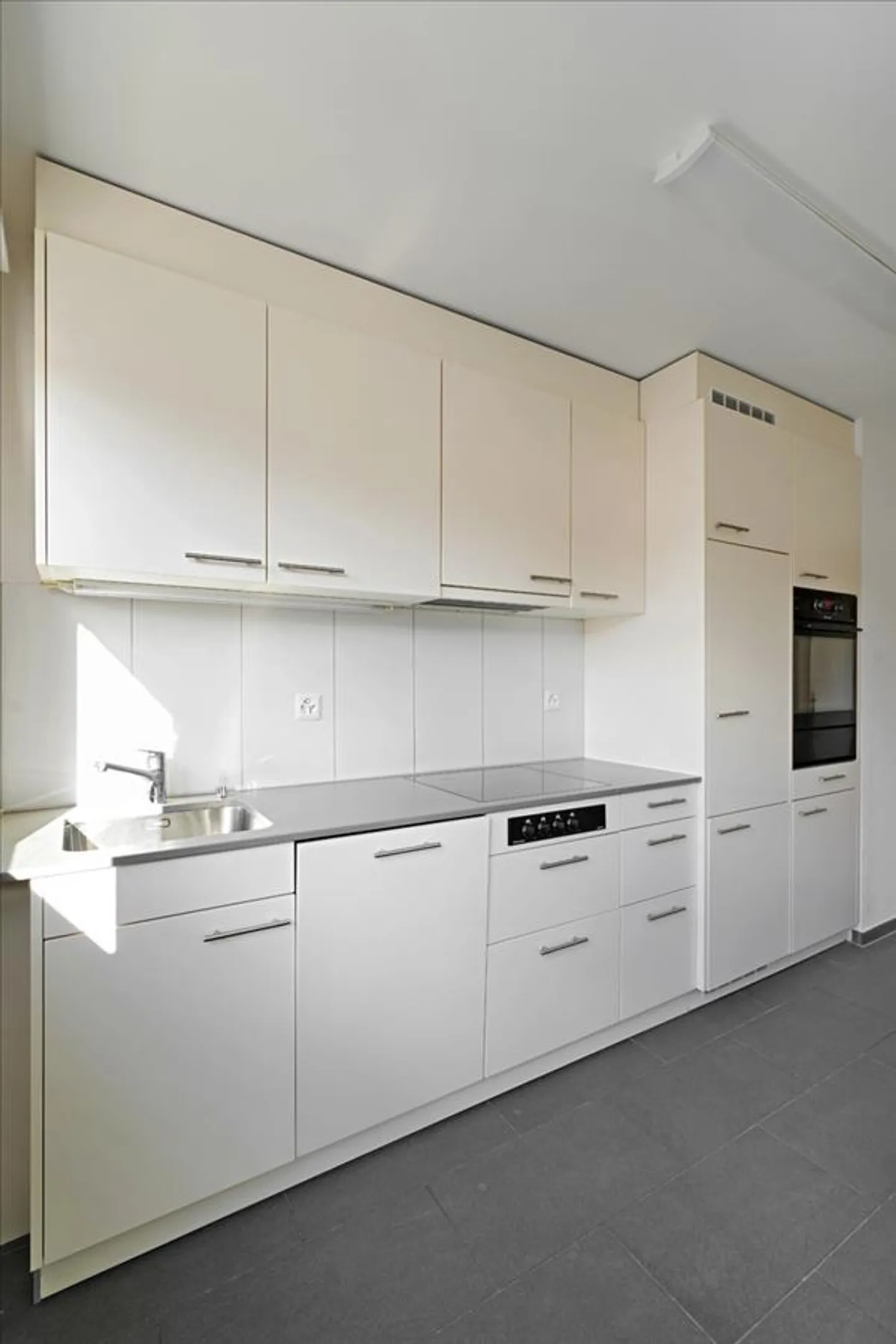 Modernes Apartment in Basel - Foto 4 von 8