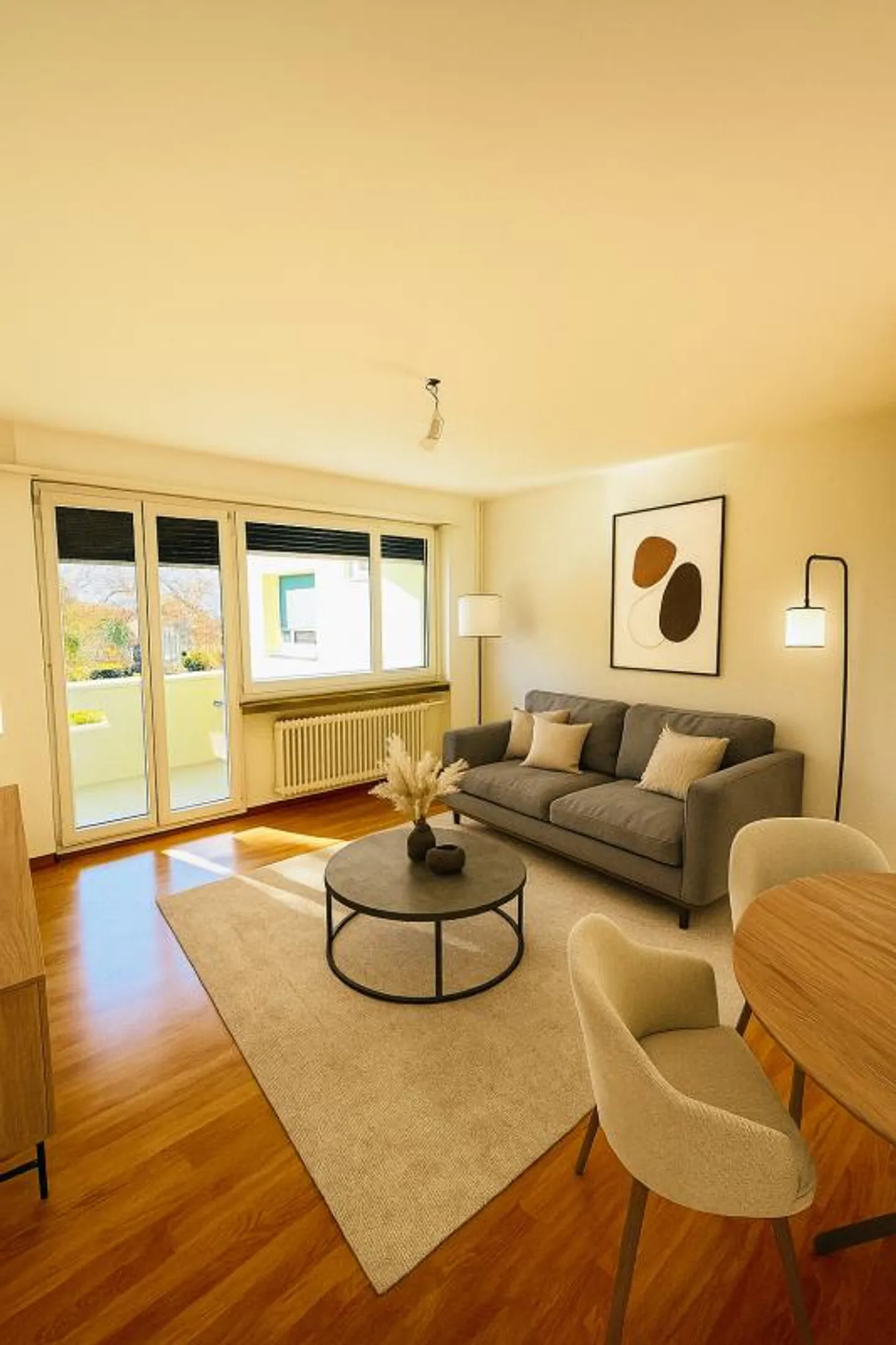 Quiet apartment in sunny neighborhood - Photo 1 of 5