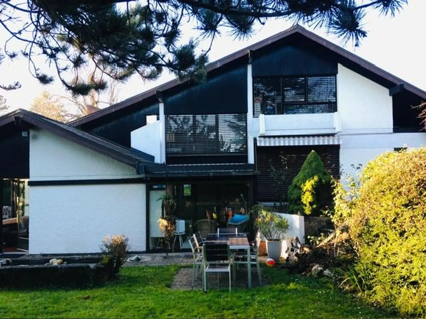 Casa Familiare Architettonica - Foto 14 di 14