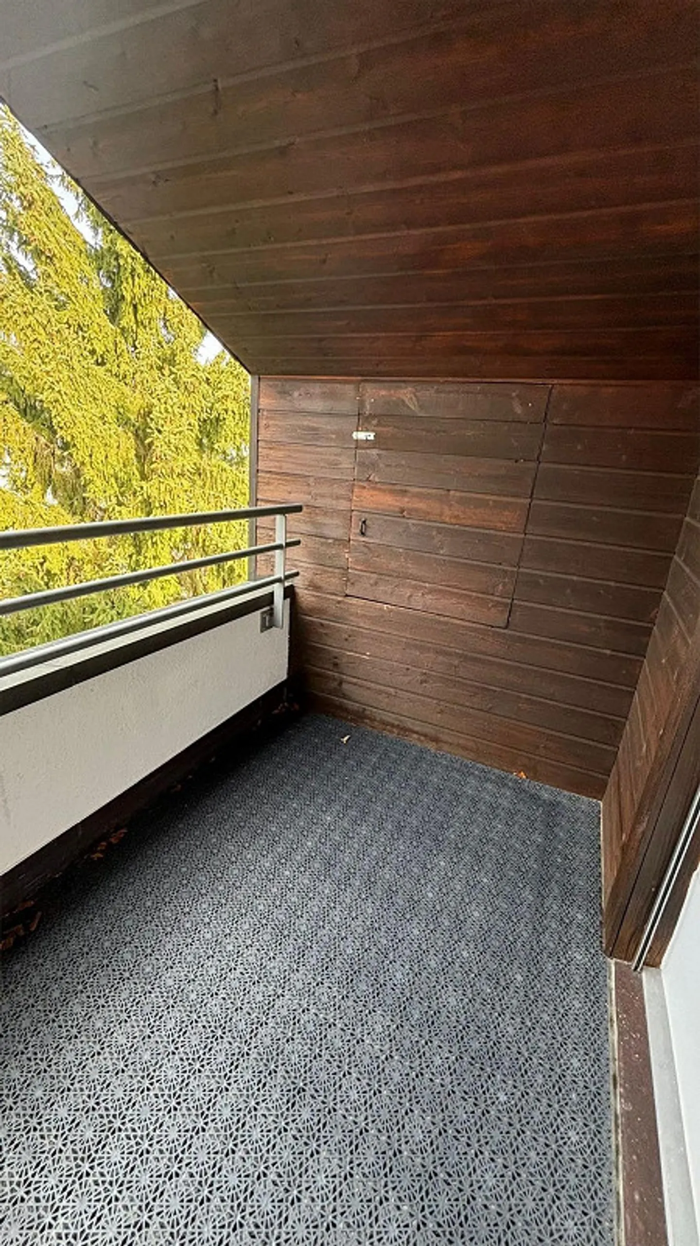 Appartamento mansardato di 2,5 stanze con balcone e lavatrice/asciugatrice privata - Foto 14 di 14