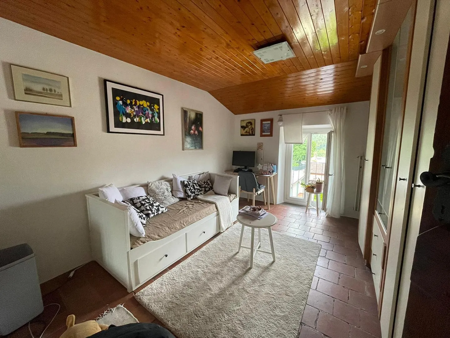 CHARACTERISTIC 4.5 ROOMS ON THE TOP FLOOR IN BEDANO - Photo 7 of 9