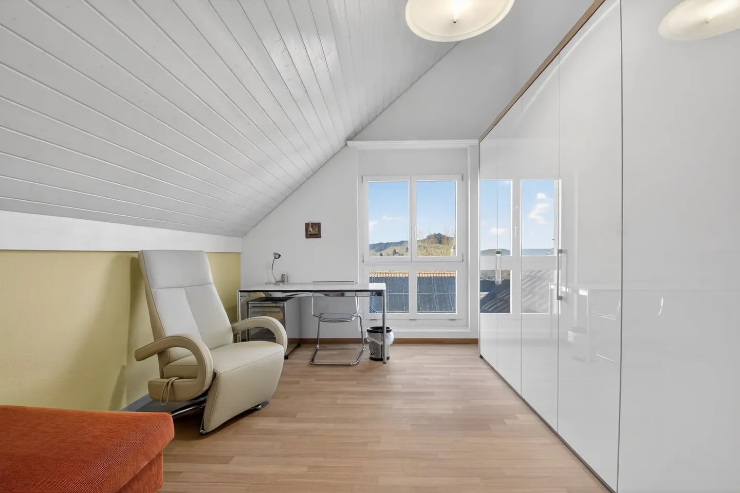 RESERVIERT Moderne 5.5-Zimmer-Maisonette-Wohnung mit unverbaubarer Sicht - Photo 10 sur 13